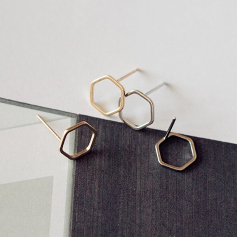 "6 Points" Minimalist Hexagon Simple Stud Earrings - Picture 6 of 7
